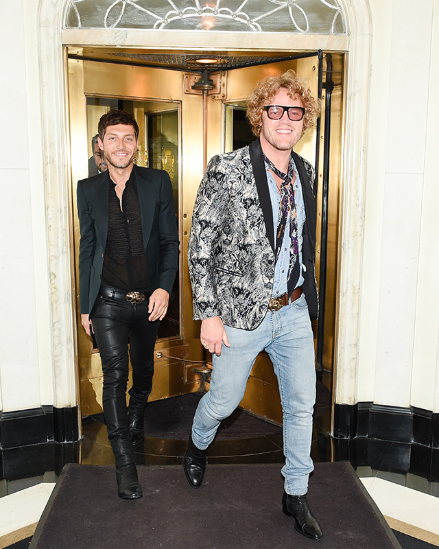 Эванджело Бусис и Питер Дундас Гости коктейля Aquazzura в Нью-Йорке (фото 4)