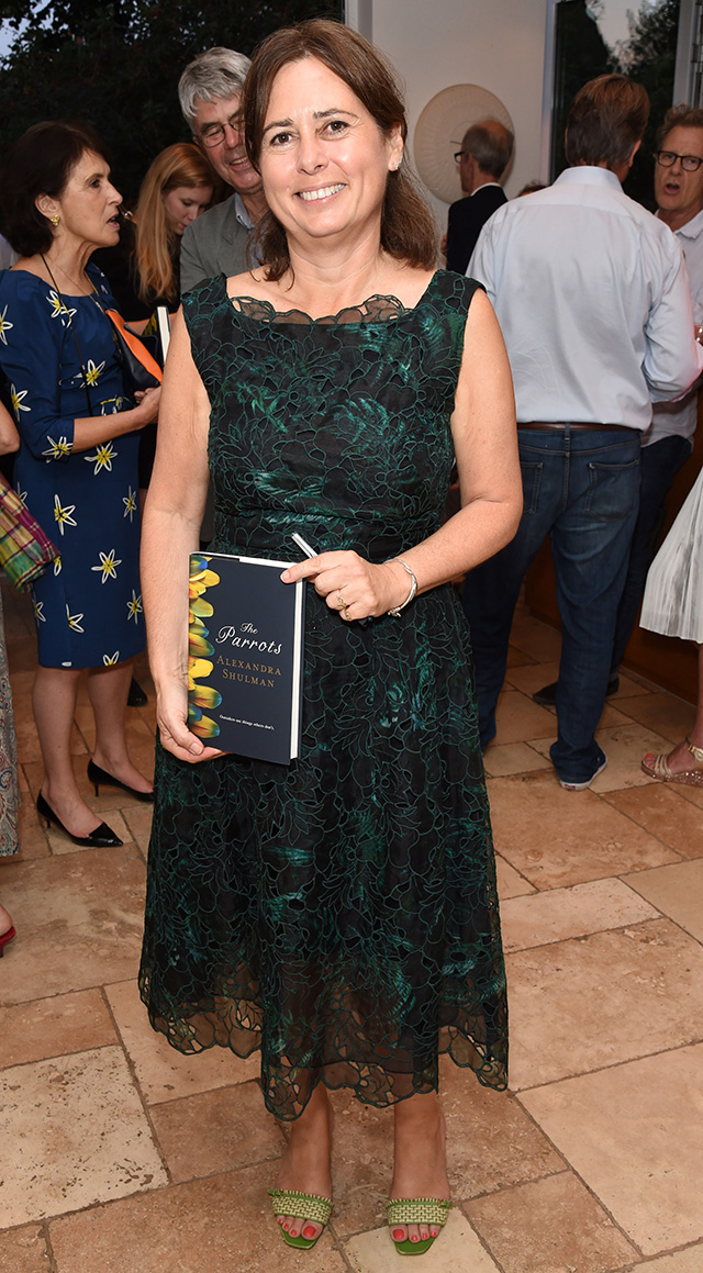 Александра Шульман Александра Шульман представила собственную книгу (фото 1)