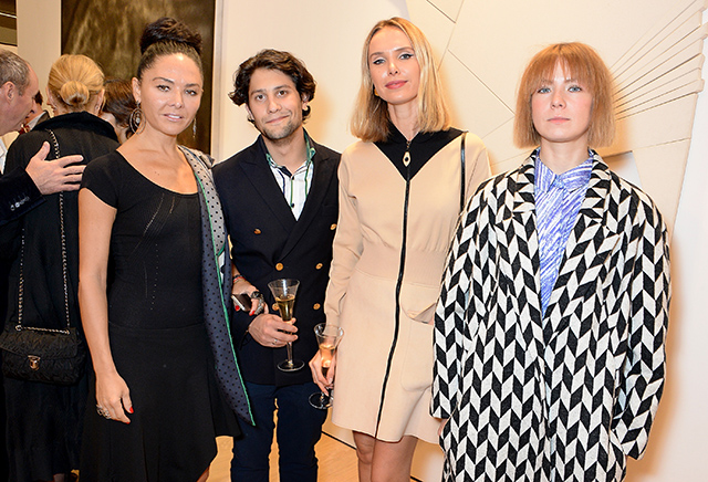 Миранда Мирианашвили, Илона Столье и Виктория Газинская Званый ужин аукционного дома Phillips в Лондоне (фото 1)