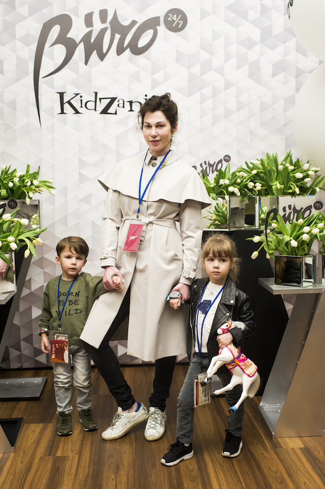 Евгения Линович Открытие мини-редакции Buro 24/7 в Кидзания (фото 10)