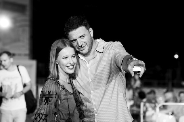 Ксения Собчак и Максим Виторган "Кинотавр-2015": премьеры фильмов "Спасение", "Пионеры-герои" и "Находка" (фото 1)