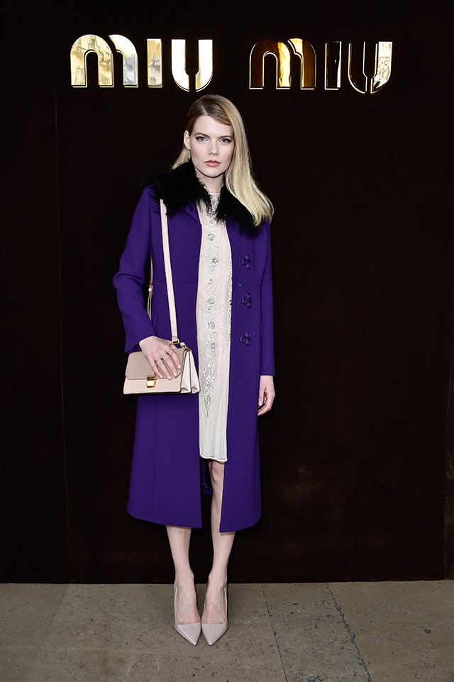 Гости показа Miu Miu в Париже (фото 12)