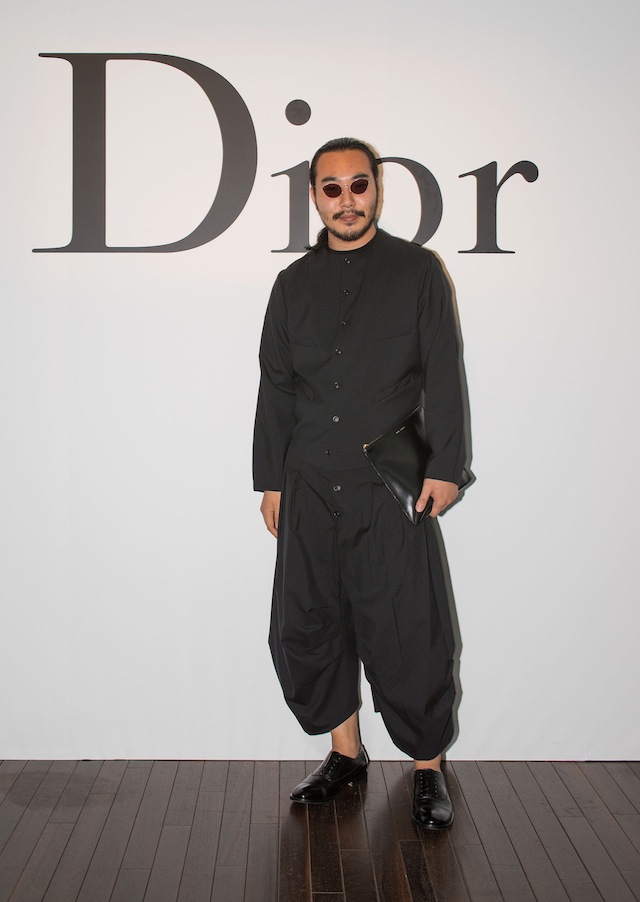 Норитака Татехана Рианна на шоу Dior в Токио (фото 3)