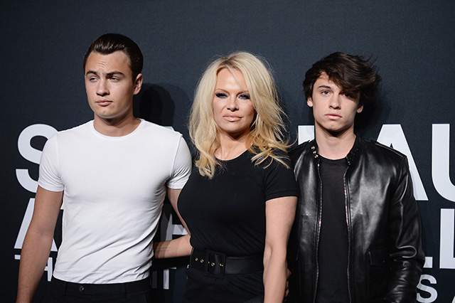 Гости показа Saint Laurent в Лос-Анджелесе (фото 20)