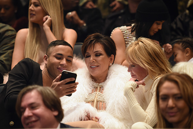 Оливье Рустен, Крис Дженнет и Мелани Гриффит Гости показа Kanye West Yeezy Season 3 в Нью-Йорке (фото 3)