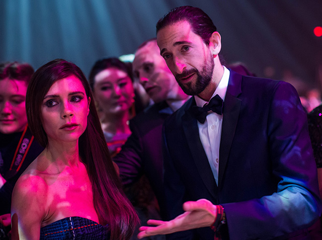 Ума Турман, Виктория Бекхэм и другие на гала-ужине amfAR (фото 5)