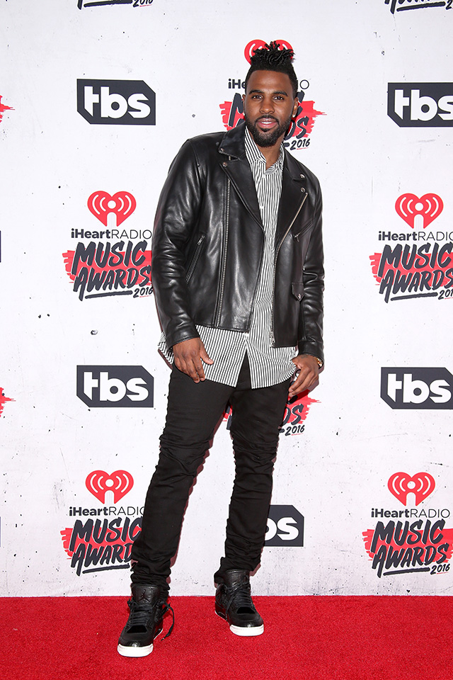 Гости премии iHeartRadio Music Awards (фото 7)