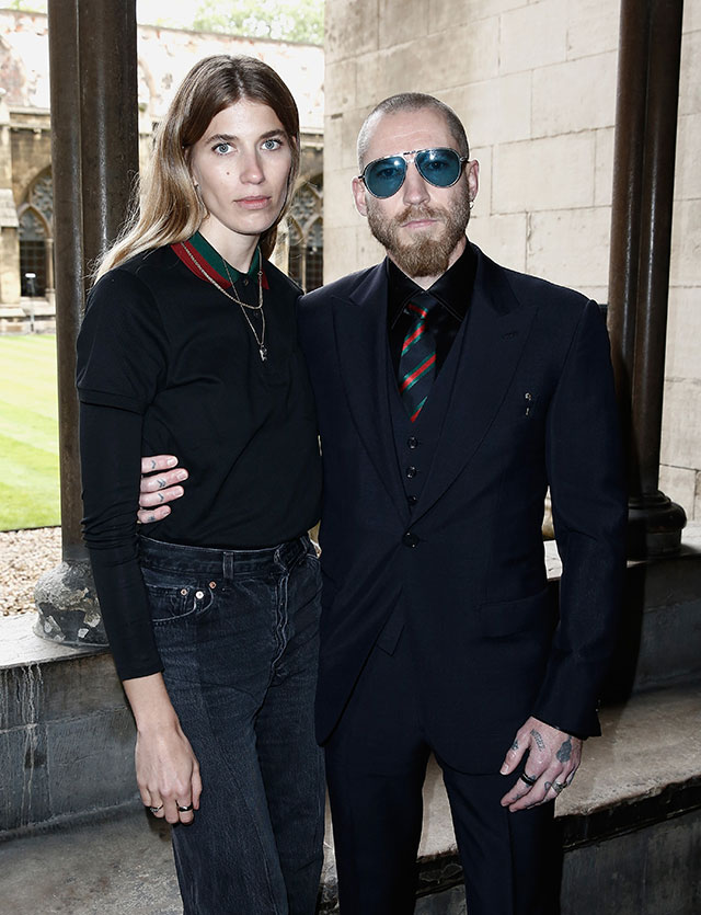 Вероника Хейлбрюннер и Джастин О'Ши Гости показа Gucci Cruise в Лондоне (фото 6)