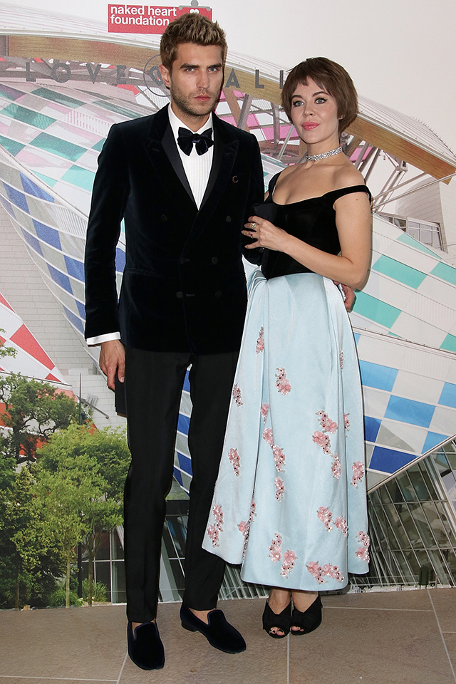 Фрол Буримский и Ульяна Сергеенко Гости благотворительного гала-вечера фонда "Обнаженные сердца" (фото 7)