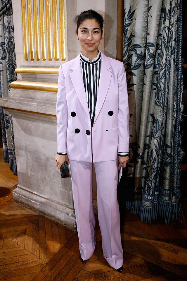 Кэролайн Исса на показе Lanvin Гости Недели моды в Париже (фото 3)