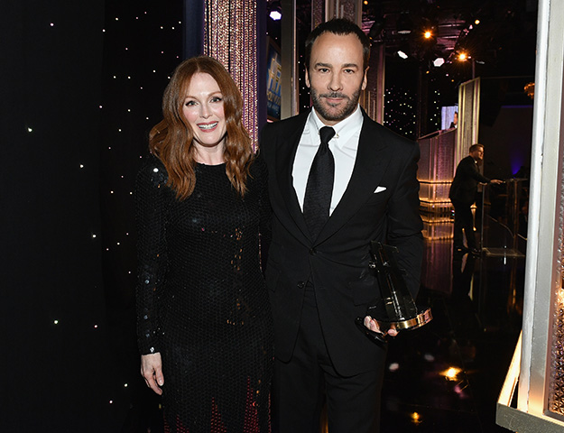 Джулианна Мур и Том Форд Знаменитости на церемонии Hollywood Film Awards в Беверли-Хиллз (фото 3)