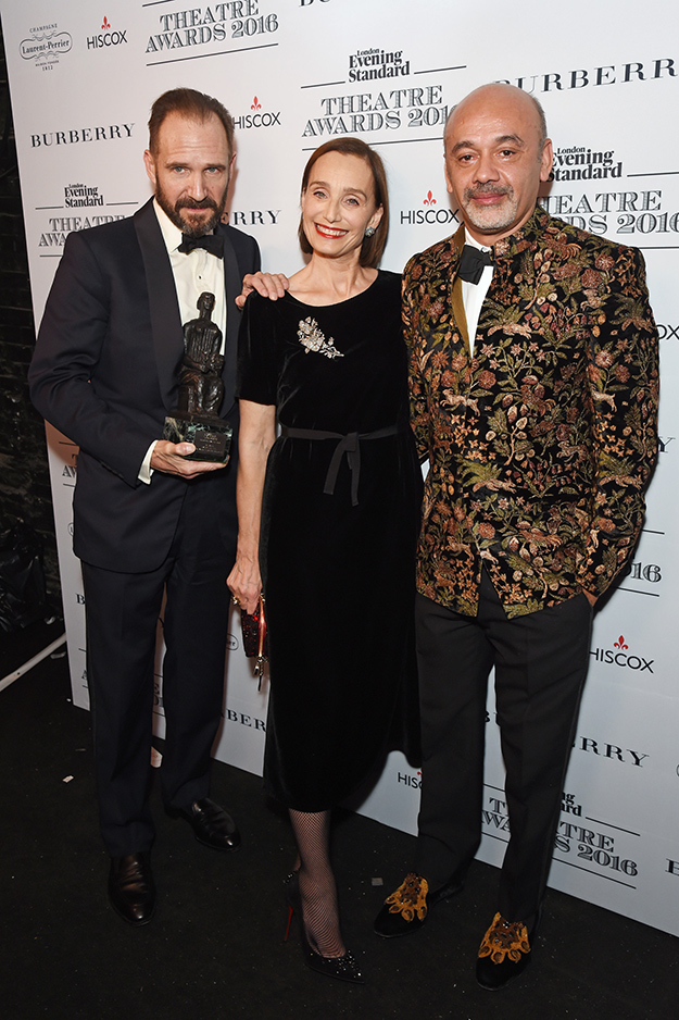 Гости церемонии Evening Standard Theatre Awards в Лондоне (фото 7)