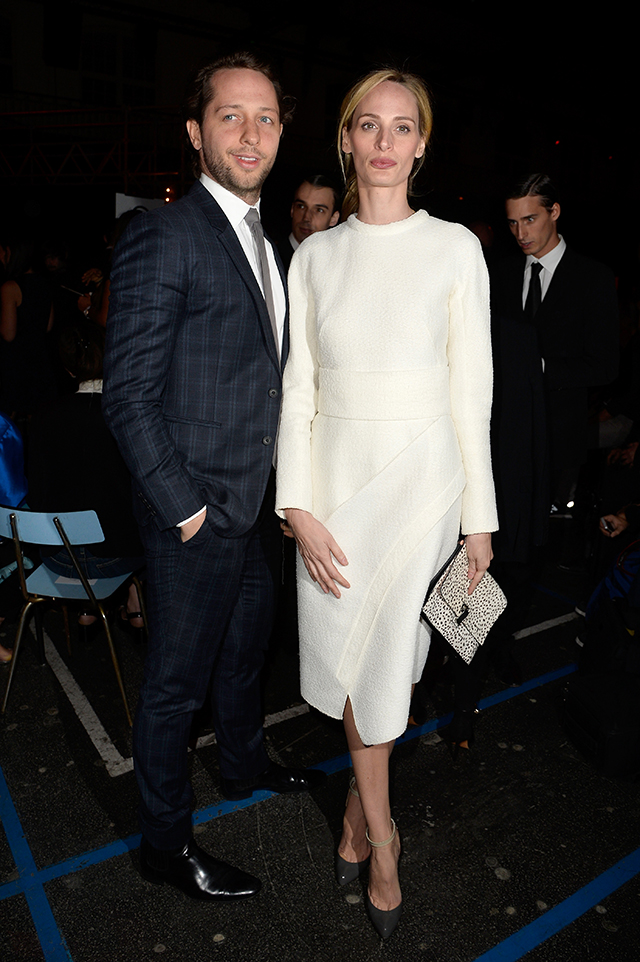 Дерек Бласберг и Лорен Санто-Доминго Гости показа Givenchy в Париже (фото 4)