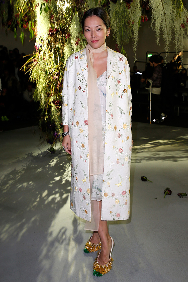 Тина Леунг Гости показов Dries Van Noten, Rochas, Carven, Vionnet (фото 9)