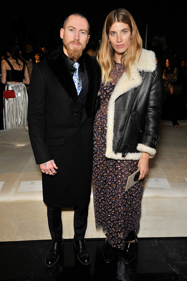 Гости показа H&M Studio в Париже (фото 4)