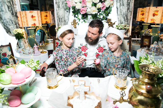 Петр Аксенов Праздничное чаепитие Axenoff Jewellery (фото 3)