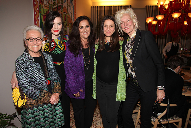 Розита, Тереза, Анджела, Маргерита Миссони и Эллен фон Унверт Коктейль Missoni после показа в Милане (фото 3)