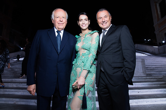 Никола Булгари, Аманда Уолш и Жан-Кристоф Бабен Открытие Испанской лестницы в Риме (фото 5)