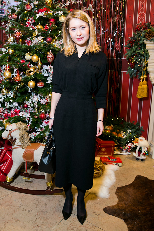 Полина Сохранова Предновогодний обед Аллы Вербер в ЦУМе (фото 2)