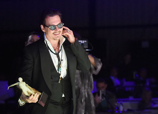 Джонни Депп Благотворительный вечер Марины Абрамович Art of Elysium Gala (фото 2)