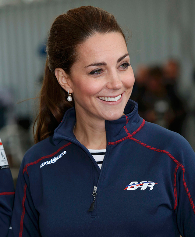 Герцог и герцогиня Кембриджские на парусной регате (фото 1)