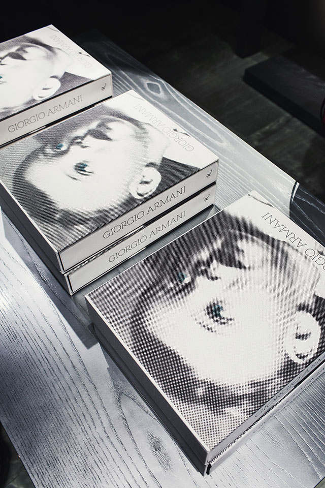 Презентация автобиографической книги Джорджо Армани (фото 1)