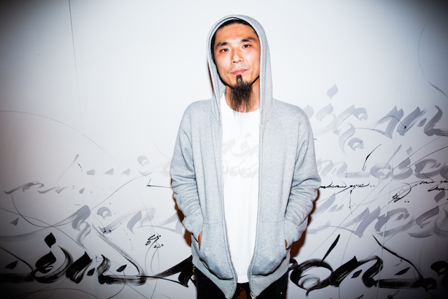 Художник USUGROW Открытие "Азиатских дней" в универмаге "Цветной" (фото 9)