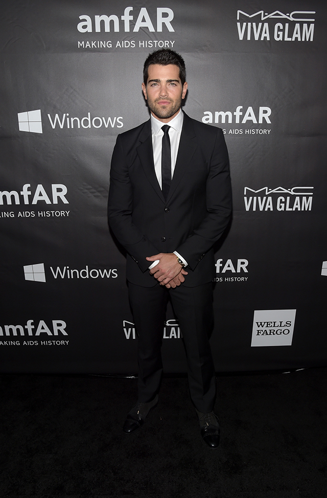 Джесси Меткалф Благотворительный вечер ассоциации amfAR в Лос-Анджелесе (фото 14)