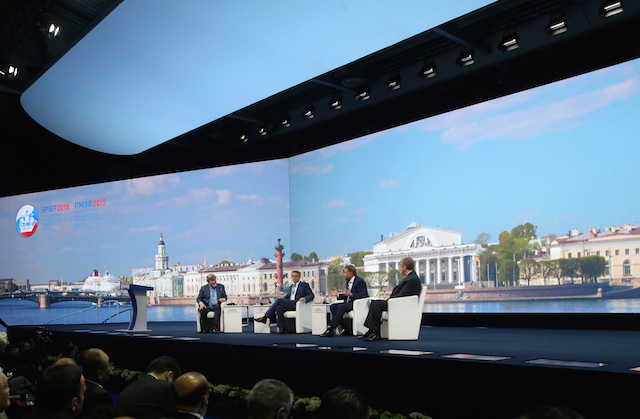 Как проходит Петербургский международный экономический форум: день первый (фото 1)