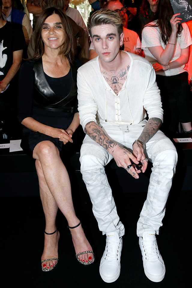 Карин Ройтфельд и Гэбриел-Кэйн Дэй-Льюис Гости after-party показа Balmain в Париже (фото 1)