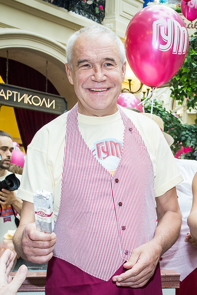 Двойной праздник в ГУМе: день мороженого и презентация энциклопедии (фото 14)