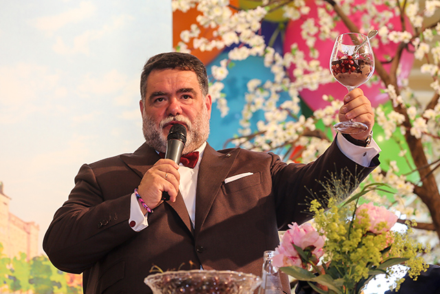 Двойной праздник в ГУМе: день мороженого и презентация энциклопедии (фото 4)