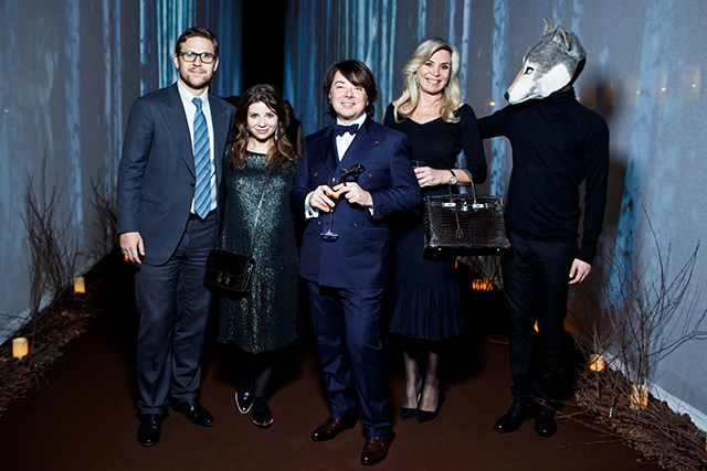 Петр Максаков, Галина, Валентин и Марина Юдашкины Гости открытия нового бутика Hermès (фото 22)