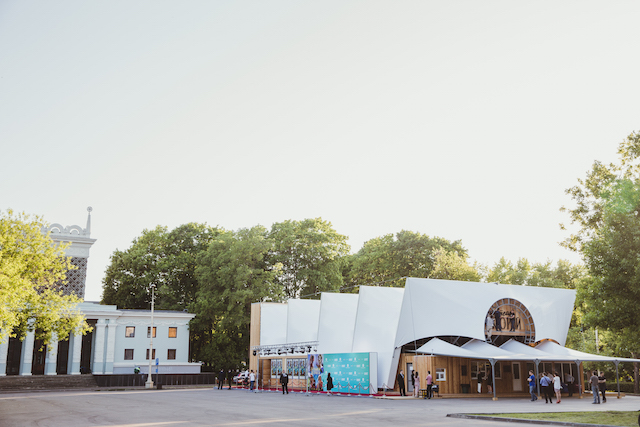 Открытие летнего кинотеатра на ВДНХ (фото 8)