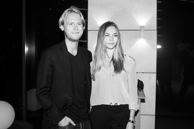 Илья Стюарт и Светлана Устинова "Кинотавр-2016": вечеринка журнала L'Officiel (фото 4)