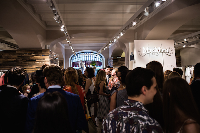 Презентация сумок Max Mara Whitney Bag (фото 9)