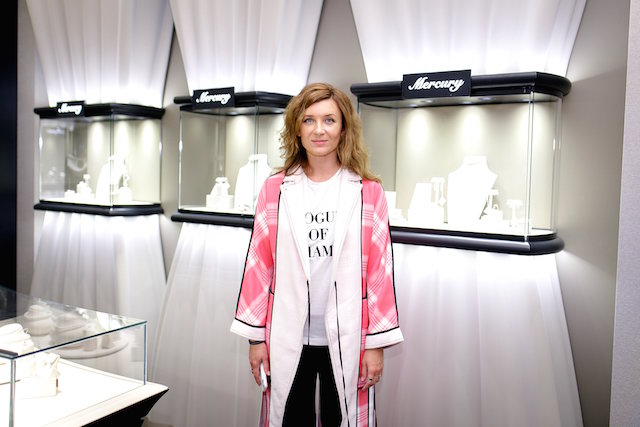 Анита Гиговская Vogue Fashion’s Night Out — 2016: ЦУМ (фото 6)