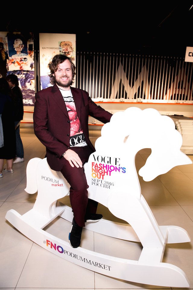 Vogue Fashion's Night Out — 2016: Podium Market (фото 8)