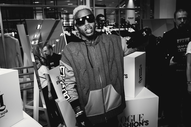 Kid Ink Vogue Fashion’s Night Out — 2016: универмаг «Цветной» (фото 14)