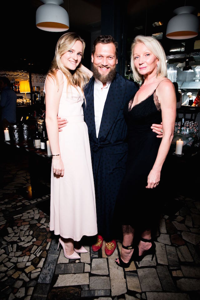 Арина Кузьмина, Петр Аксенов и Марина Кузьмина Ужин Axenoff Jewellery в ресторане Hamlet + Jacks (фото 8)