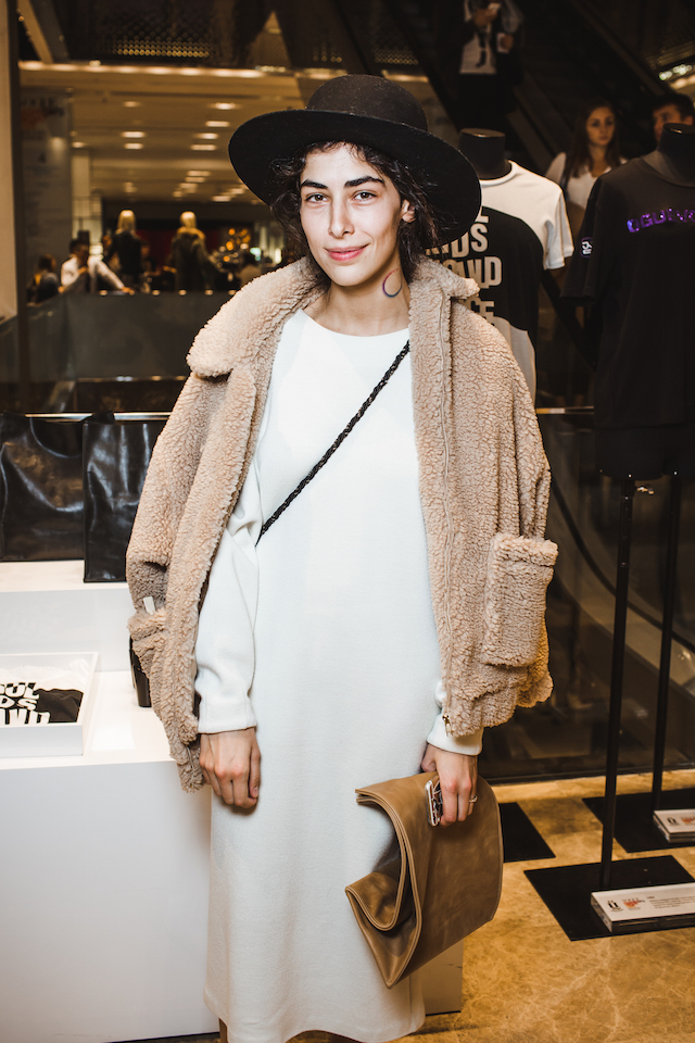 Анка Цицишвили Vogue Fashion’s Night Out — 2016: универмаг «Цветной» (фото 8)
