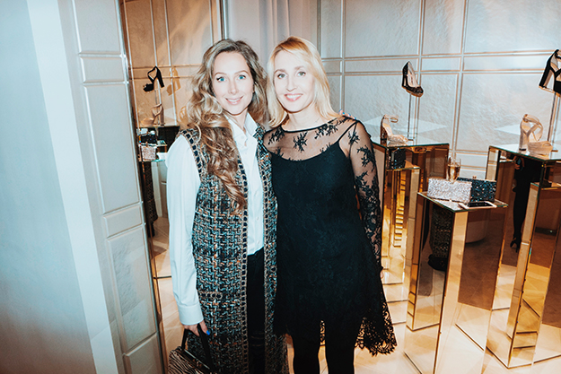 Евгения Дмитриева и Оксана Бондаренко Новогодний коктейль Jimmy Choo (фото 4)