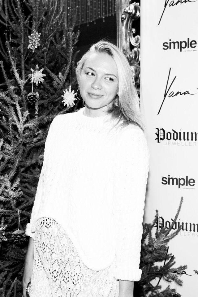 Анжелика Тиманина Снежный коктейль в честь новой коллекции Yana в Podium Concept Store (фото 23)