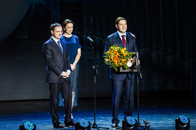 Владимир Мединский, Дарья Мороз, Алексей Мордашов Церемония вручения театральной премии "Золотая маска" (фото 11)