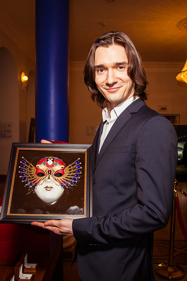 Владислав Лантратов Церемония вручения театральной премии "Золотая маска" (фото 12)