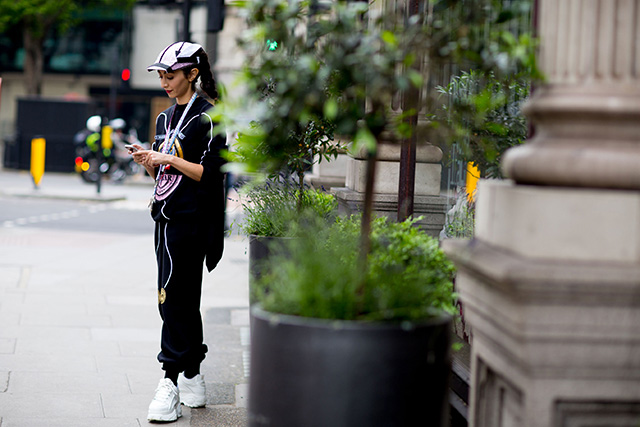 Неделя мужской моды в Лондоне, весна-лето 2016: street style. Часть 1 (фото 8)