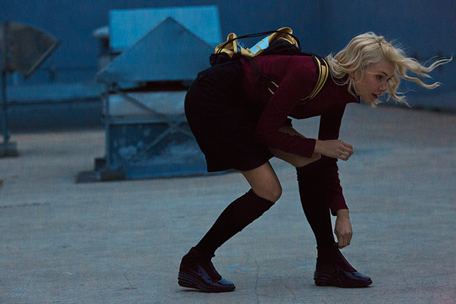 Шорты Christophe Lemaire, рюкзак Nasir Mazhar, обувь Nike LunarElite Sky Hi SneakerBoot Обыграть зиму: Ольга Карпуть в специальном проекте Nike и Buro 24/7 (фото 2)