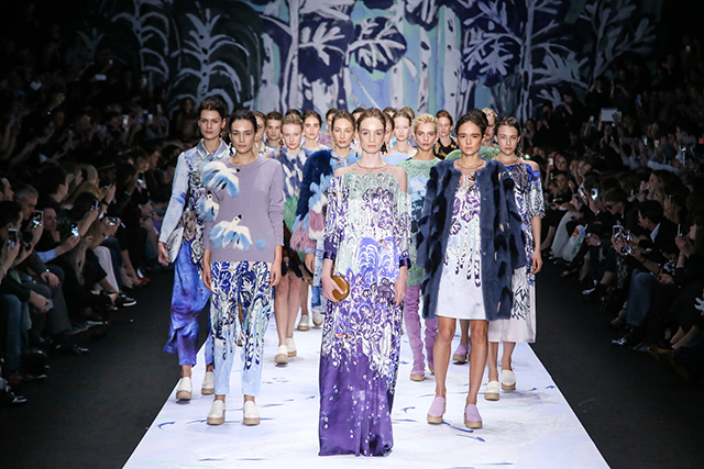 Обзор Buro 24/7: Alena Akhmadullina, осень-зима 2015 (фото 1)