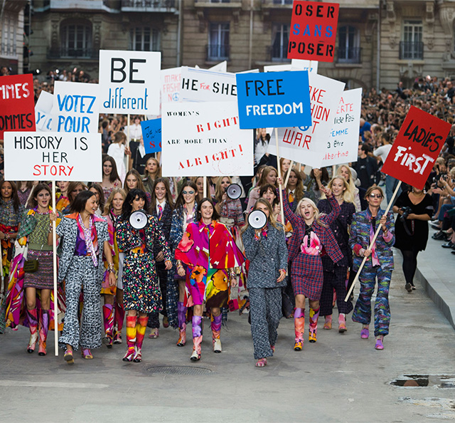 Обзор Buro 24/7: Chanel, весна-лето 2015 (фото 1)