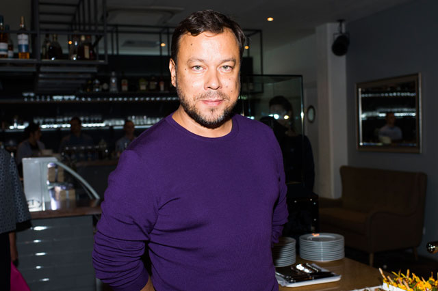 Гости вечеринки Stephen Webster Bye-Bye Summer Party (фото 9)